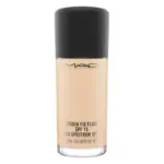 מאק STUDIO FIX מייק אפ נוזלי NC15