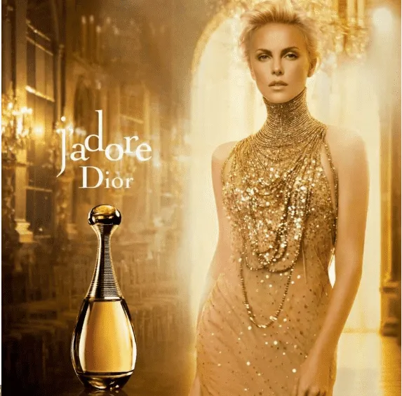 קוסמטיקס בשמים לנשים: איך לבחור את הבושם המושלם?